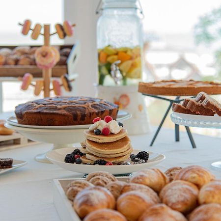 Ambasciatori Hotel - Beach Front -Breakfast Xxl & Brunch Until 12 30Pm ミザーノ・アドリアーティコ エクステリア 写真